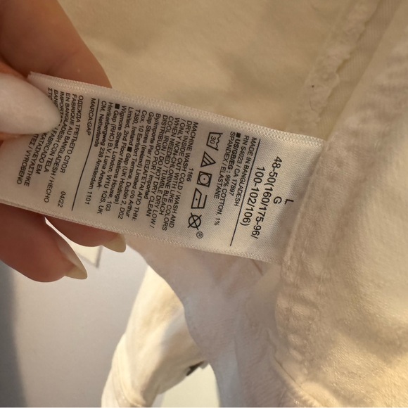 GAP - White Denim Jacket - Picture 5 of 5